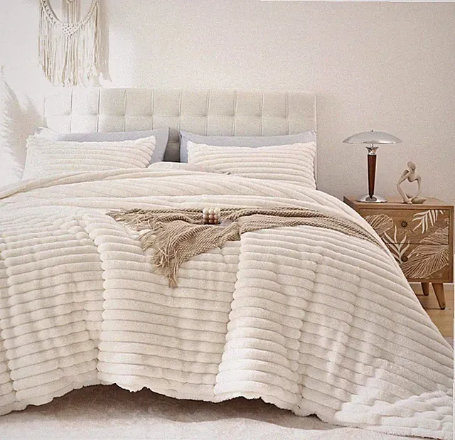 Smoofy Fluffy Queen Comforter Set 3 Pieces - Cream White Fleece Fluffy Comforter